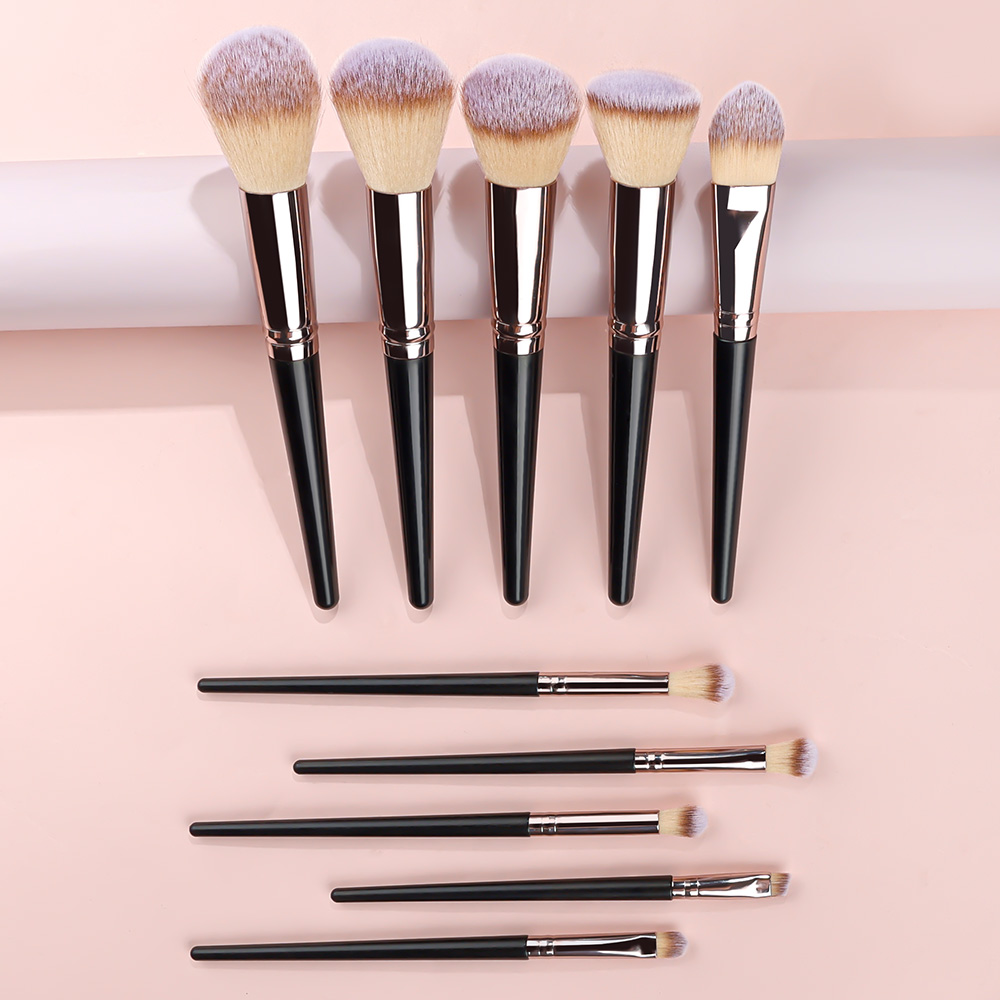Ensemble de pinceaux de maquil - Huda Beauty Makeup Brush Set avis et prix